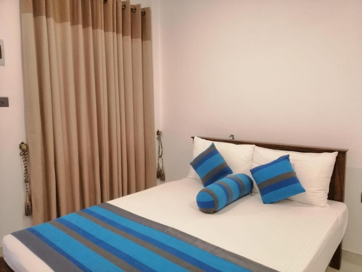 Golden Residence อนุราธปุระ ภายนอก รูปภาพ
