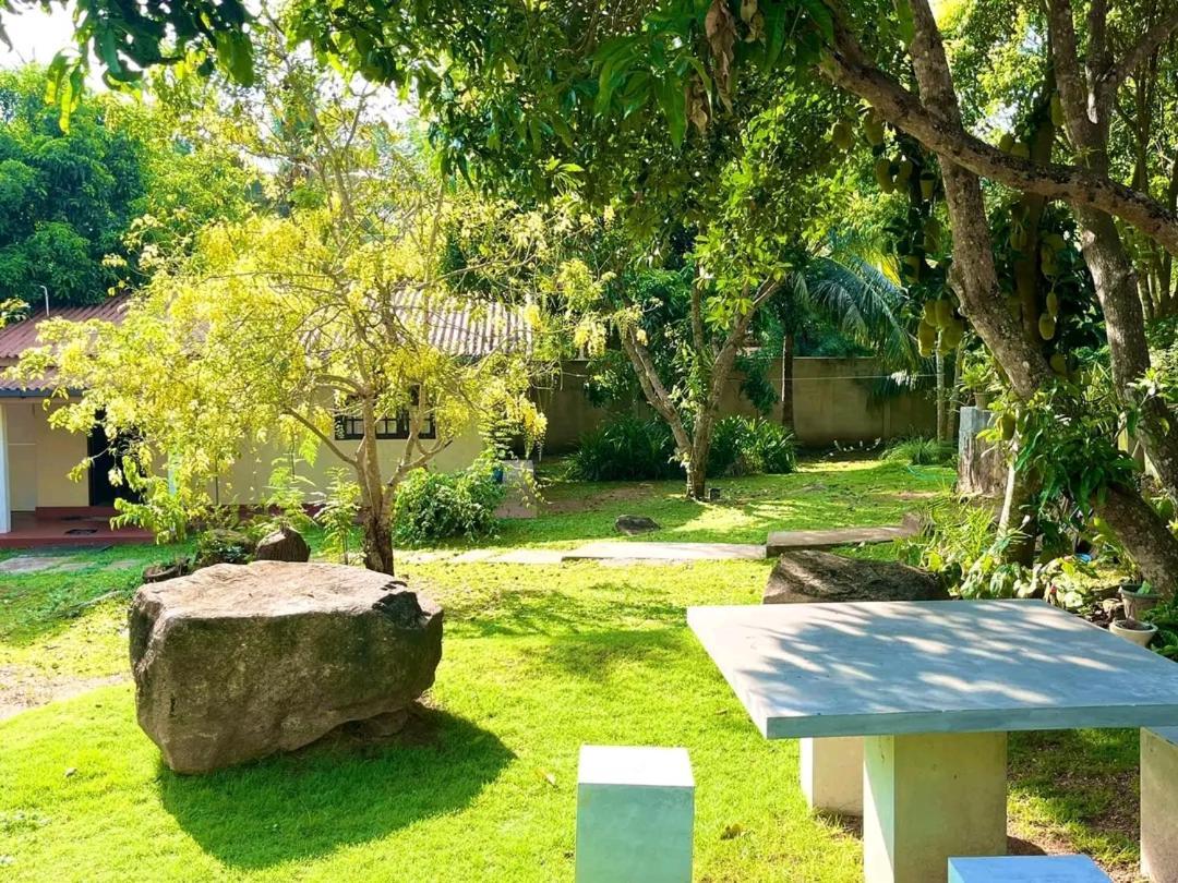 Golden Residence อนุราธปุระ ภายนอก รูปภาพ